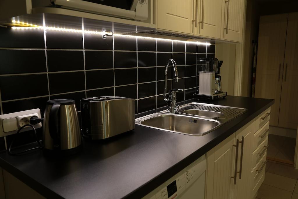 Hotelli Ville Apartment Tampere Cameră foto